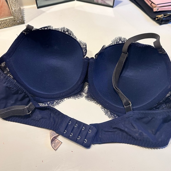 Victorias Secret Dream Angels Lined Demi Bra - Picture 2 of 3